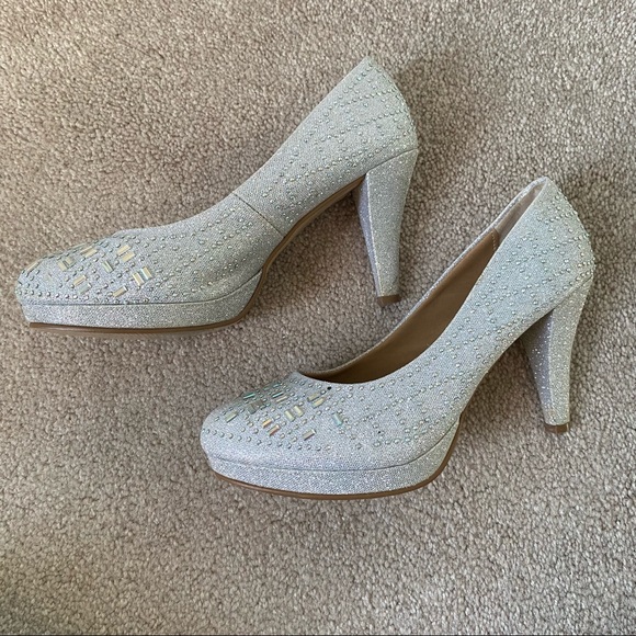 sparkly silver heels size 8 - Picture 5 of 7